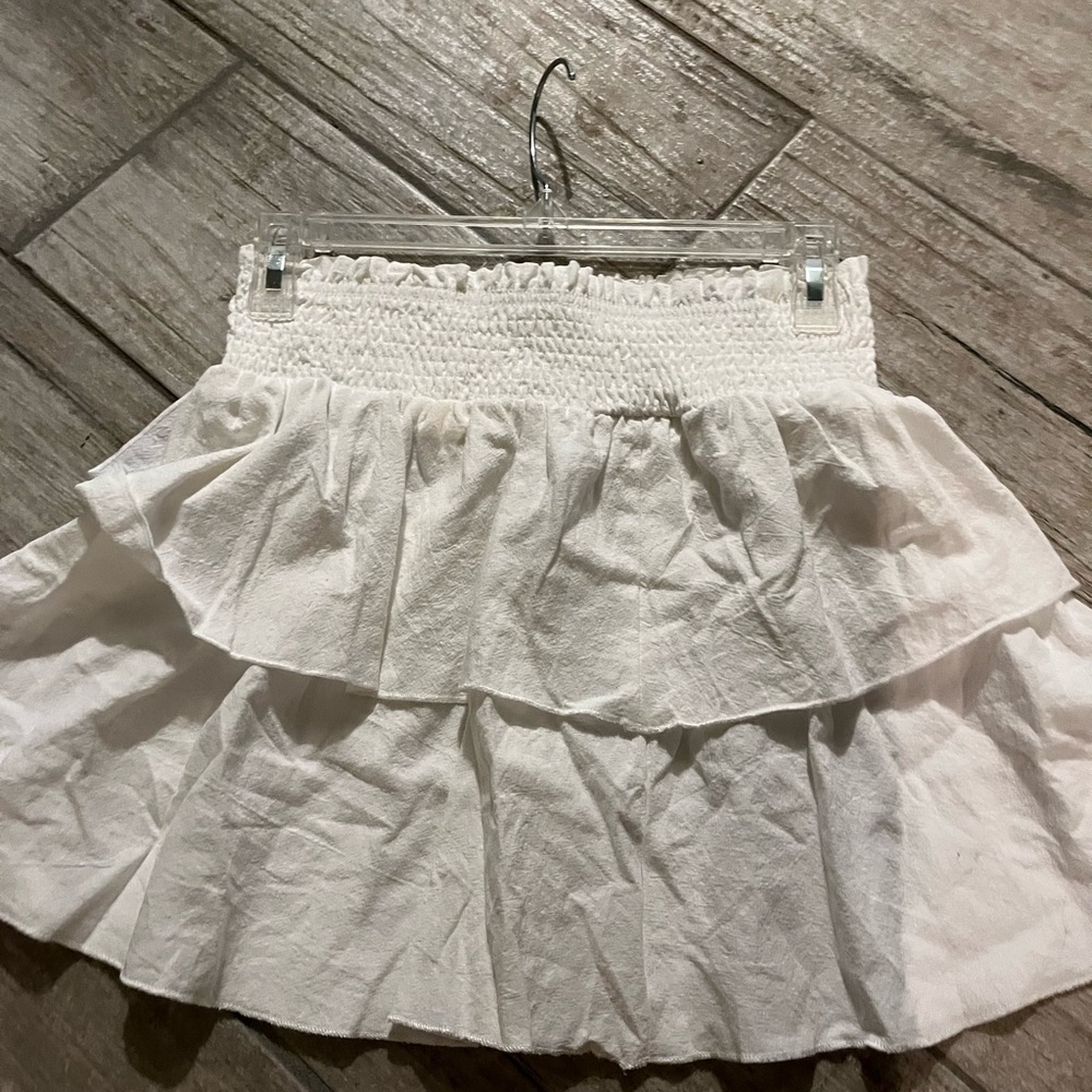 girls white skirt
